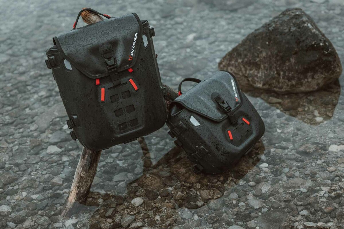 SW-Motech SysBag WP M mit Adapterplatte links für Honda XL 750 Transalp (23-)