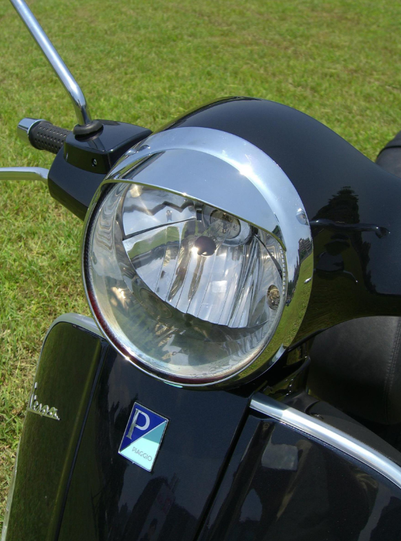 Lampenring mit Lampenschirm für Vespa LX 50-150ccm, chrom