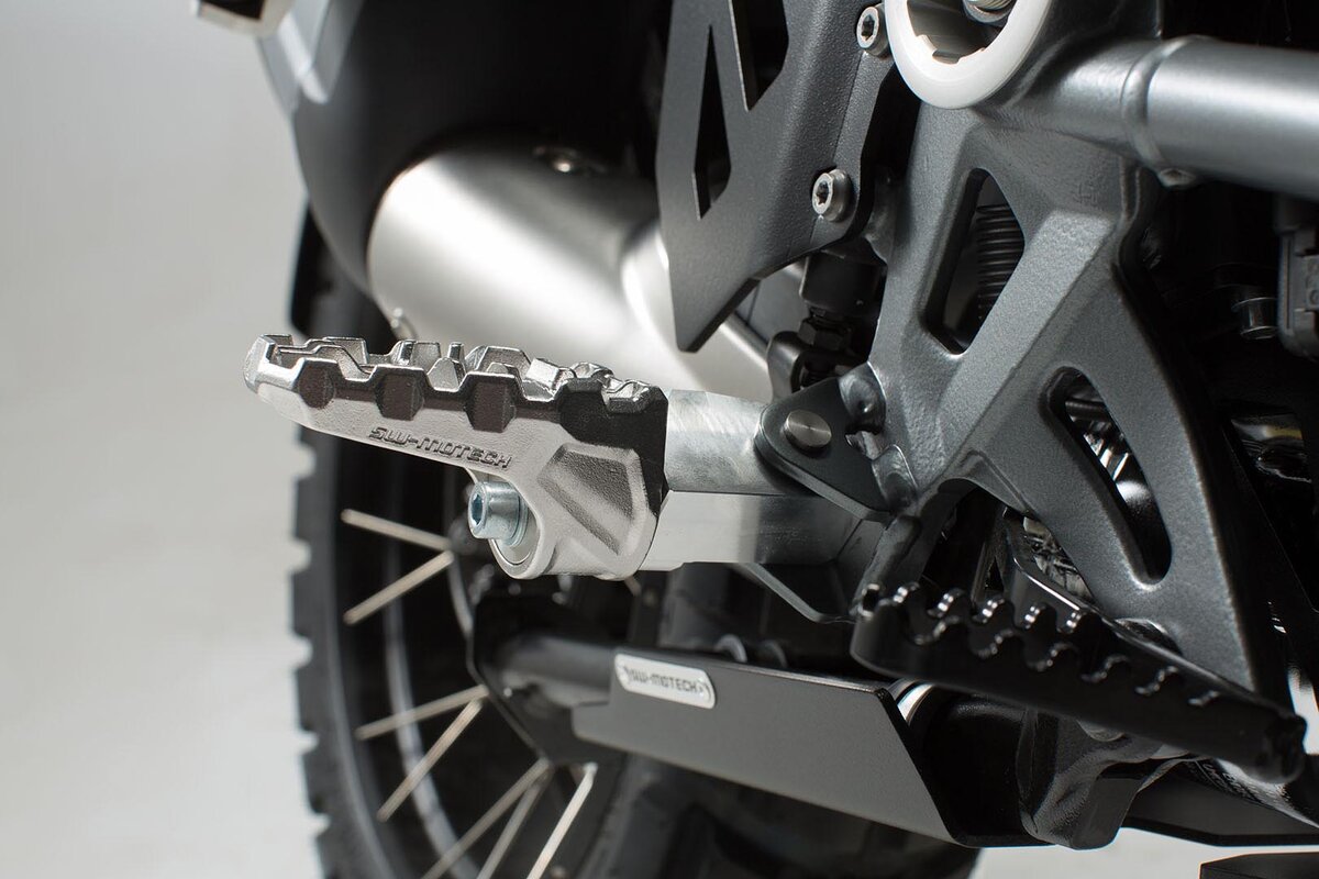 SW-Motech Verstellbare Fußrasten EVO, Edelstahl, für BMW G 310 GS