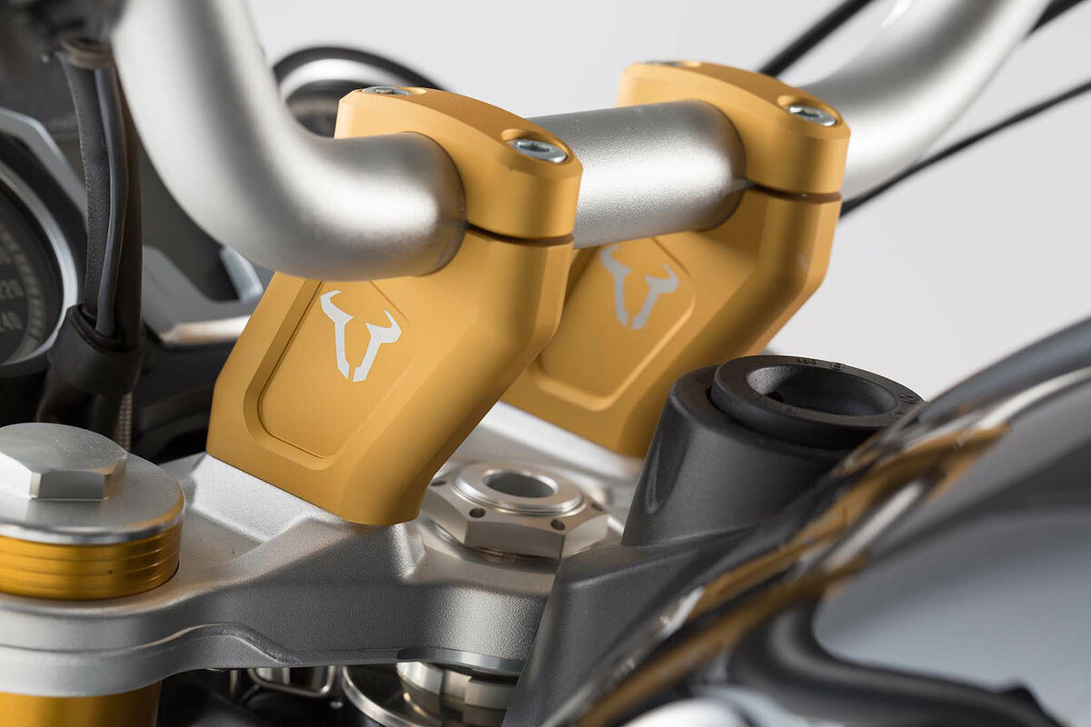 SW-Motech Lenkerverlegung, golden, H=20 mm, Verlegung um 30 mm für BMW R nineT
