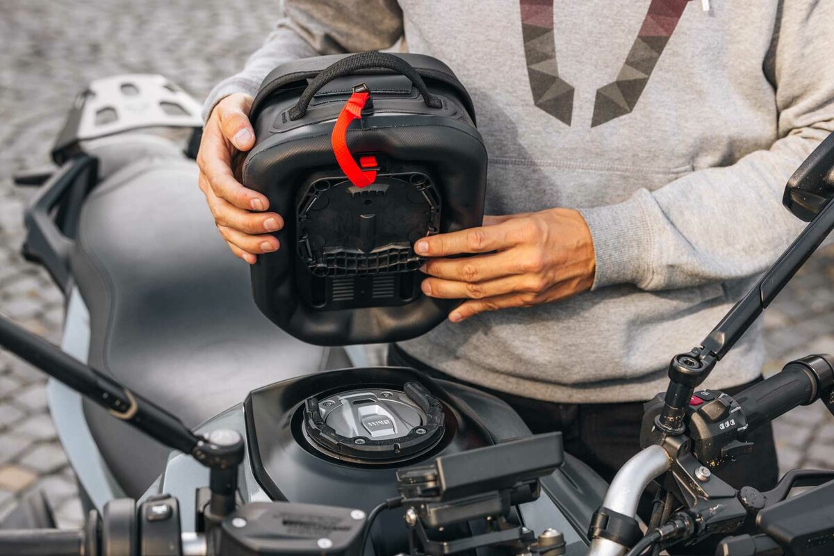 SW-Motech PRO Micro WP wasserdichter Tankrucksack