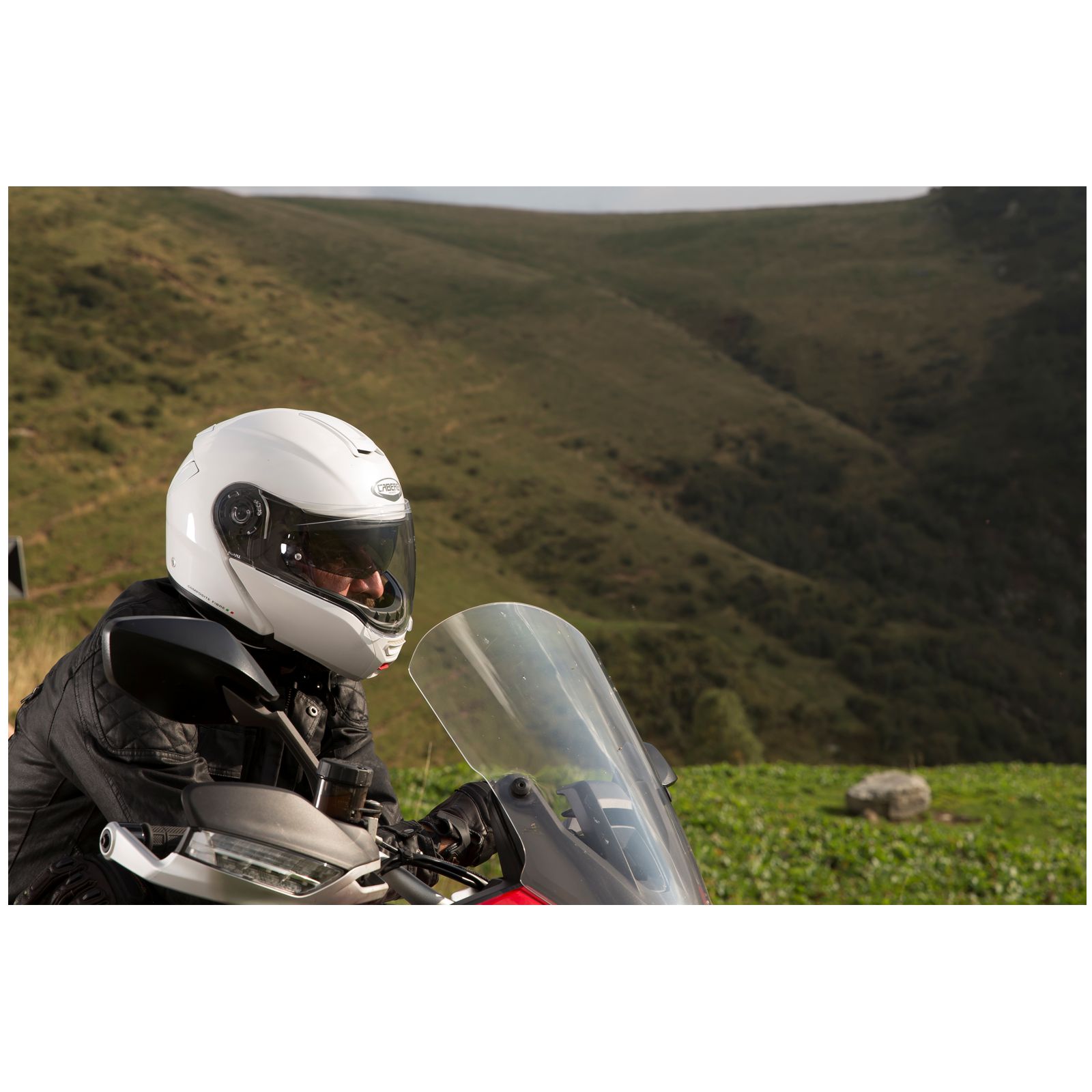 Caberg Helm Levo, weiß metallic