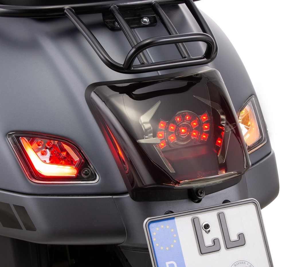 Blinker Kit hinten links/rechts für Vespa GTS/​GTS Super/​GTV 125-300ccm ('14-), klar