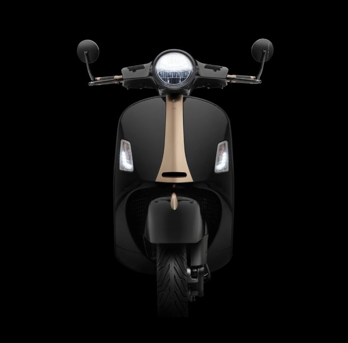 Lenkerendenspiegel RIZOMA "SPIRIT RS" für Vespa ​GTS/​GTS Super/​GTV/​GT, Schriftzug bronze