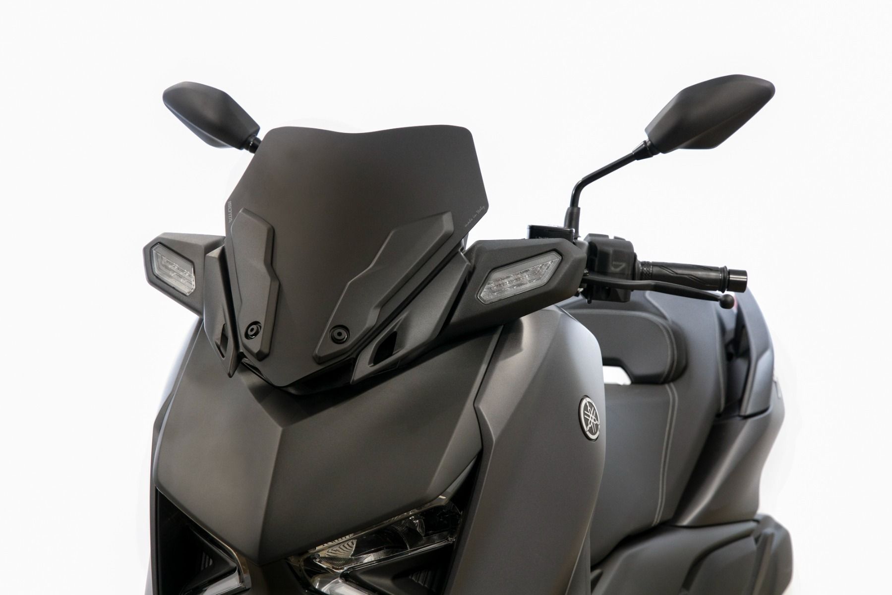 Kleines Windschild matt schwarz für Yamaha X-MAX (21-)
