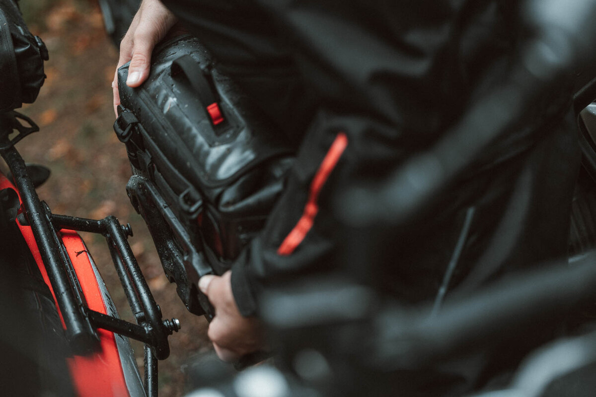 SW-Motech SysBag WP M mit Adapterplatte links für Honda XL 750 Transalp (23-)
