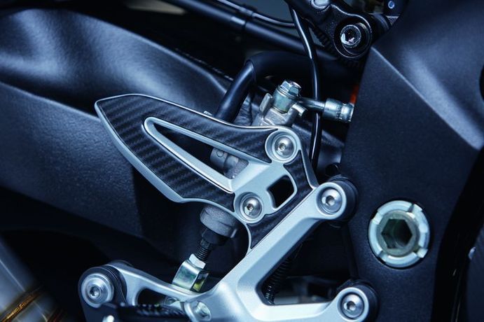 Fersenschutz für Suzuki GSX.S1000 BJ. 2015-2017