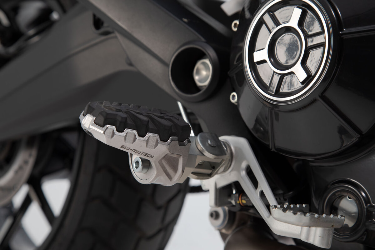 SW-Motech EVO Fußrasten-Kit Ducati Modelle / Benelli TRK 502 X (18-)